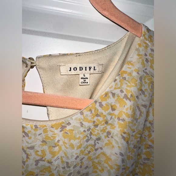 Lot of 2 size large Jodifl dresses. Like New. - Picture 4 of 4